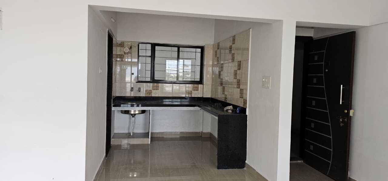 2 bhk flat in ratan neptune